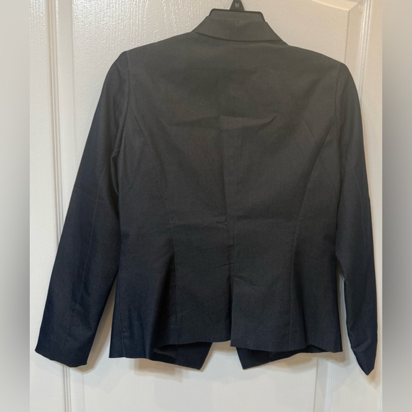 Attention :Women Set 2 PC Blazer & Pant size :4”Gray Color . Almost new - Picture 7 of 11